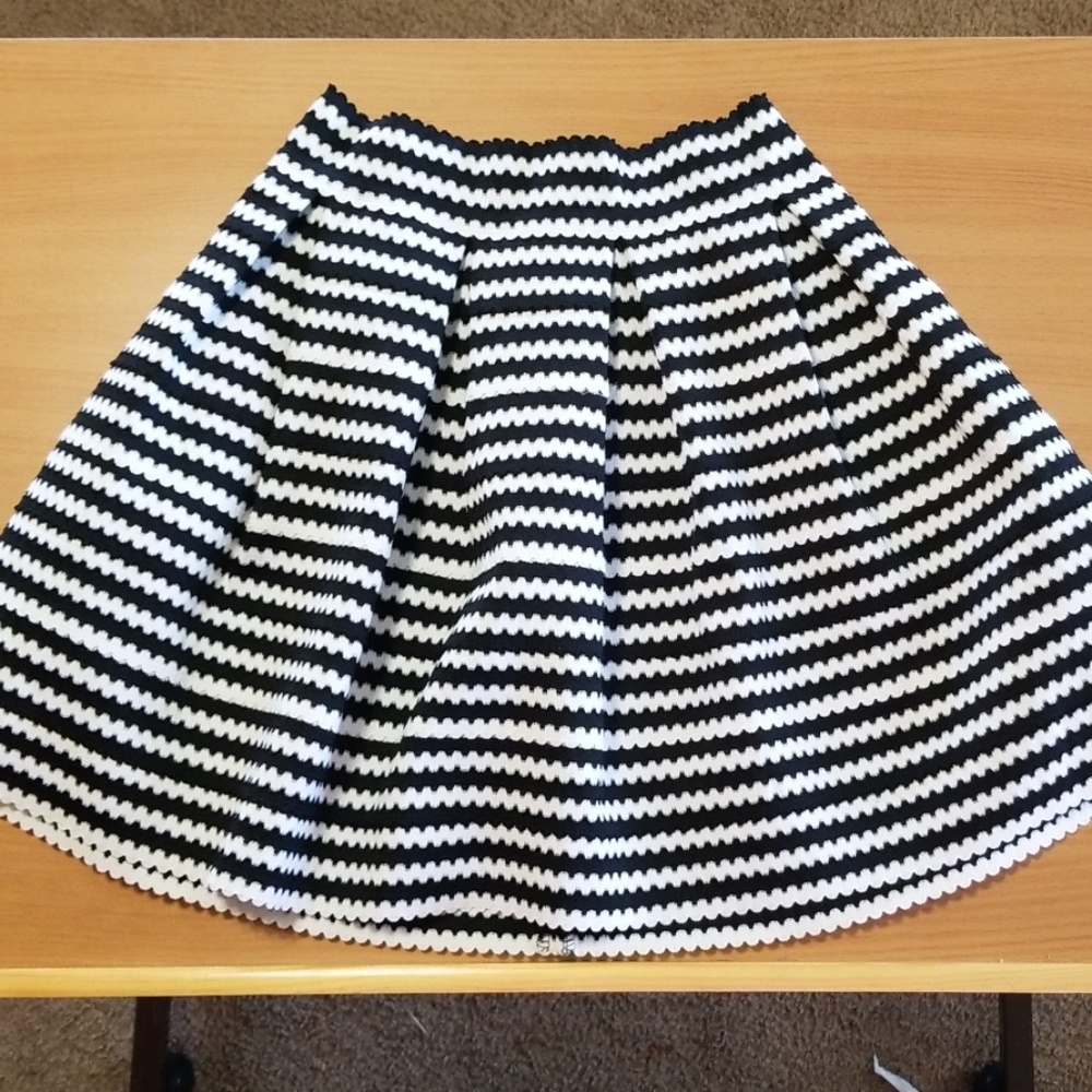 NWT Express Bandage Skirt